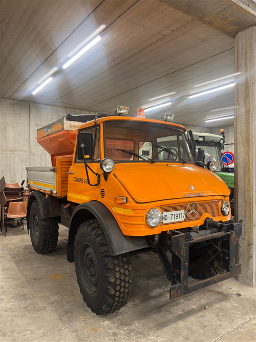 Asta pubblica per l'alienazione del mezzo Comunale e relative attrezzature - UNIMOG Targato NO719117